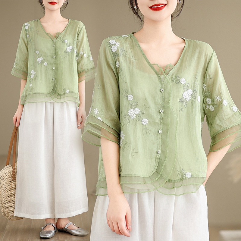 绣花棉麻T恤衫女2024夏季新款文艺范V领短袖开衫上衣时尚显瘦小衫