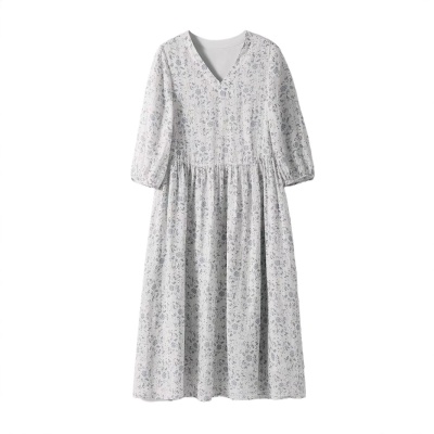 2025夏季新款V领五分袖印花棉麻连衣裙女文艺清新宽松减龄中长裙