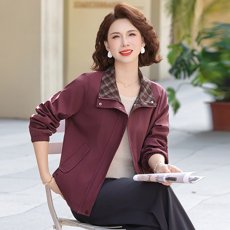妈妈春装外套短款洋气风衣薄款翻领新款中老年女春秋夹克时尚上衣