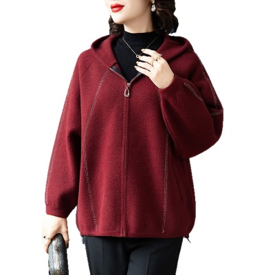 2025年新款妈妈秋装连帽呢子中老年女装上衣宽松针织开衫洋气外套