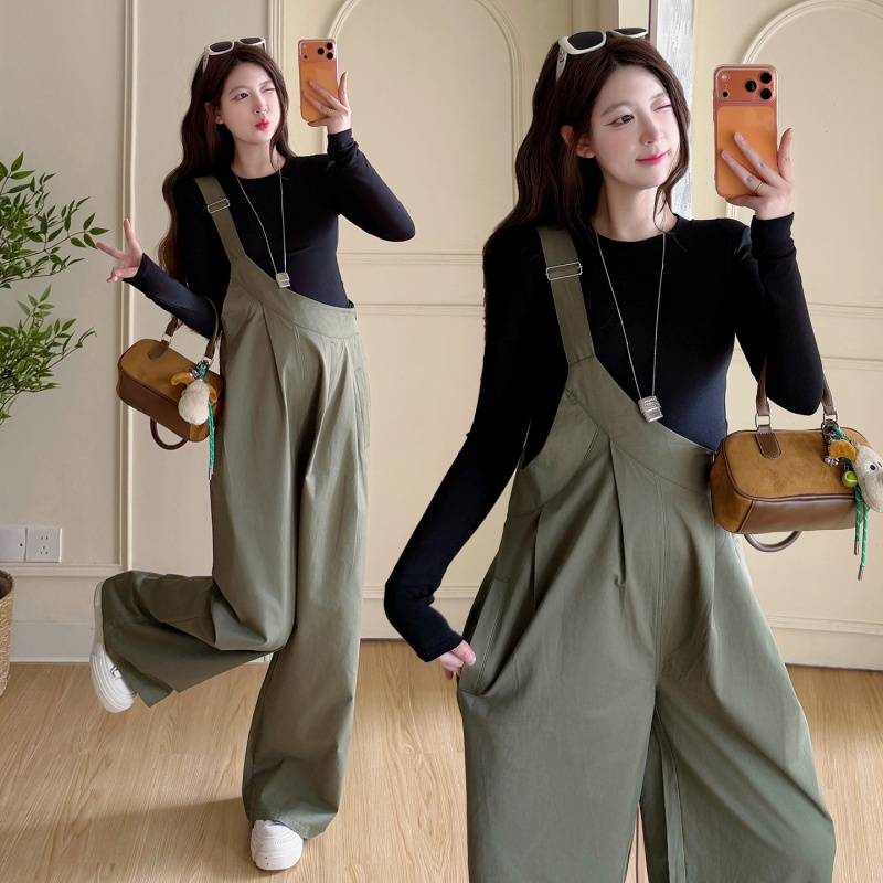 2026春季新品军绿色工装高腰斜肩背带裤+简约T恤潮妈外穿孕妇套装
